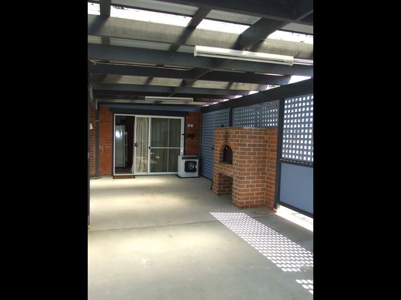 60 Upper Street, Bega NSW 2550