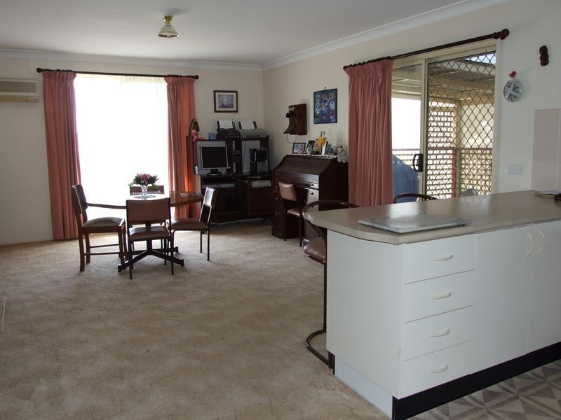 32 Max Slater Drive, Bega NSW 2550