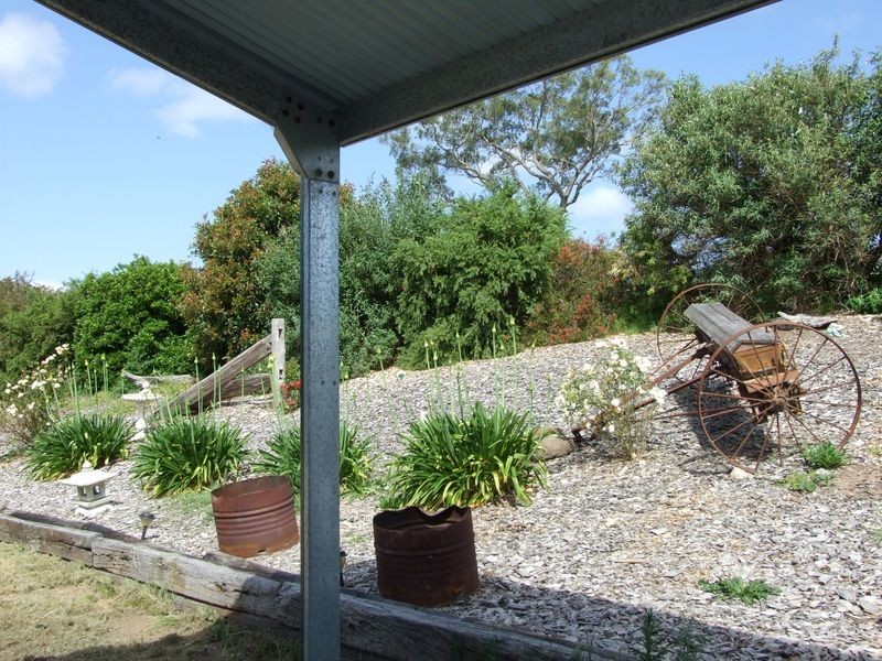 32 Max Slater Drive, Bega NSW 2550