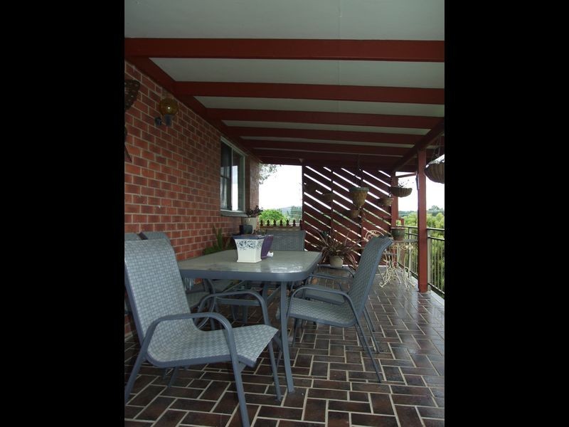 4 Watson Street, Bega NSW 2550
