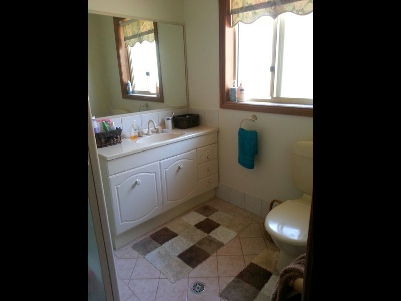 32 Barrack Street, Bega NSW 2550