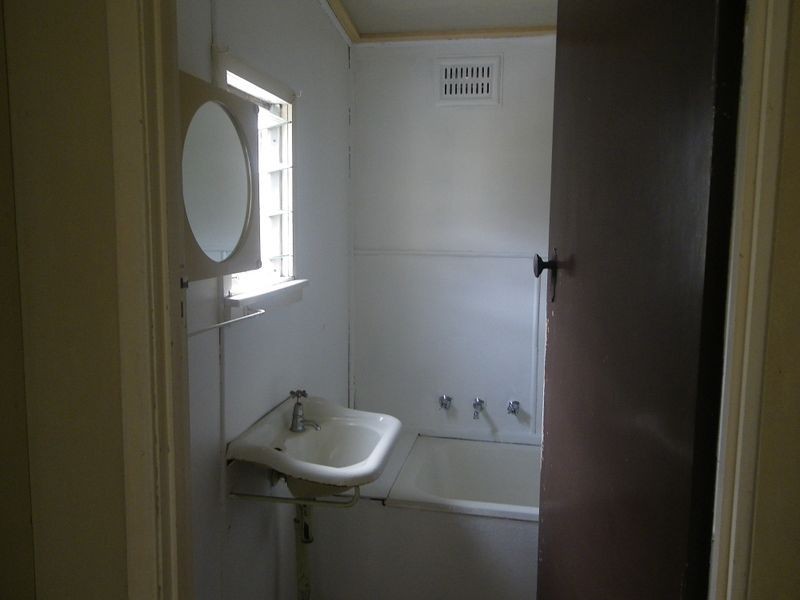 49 Carp Street, Bega NSW 2550