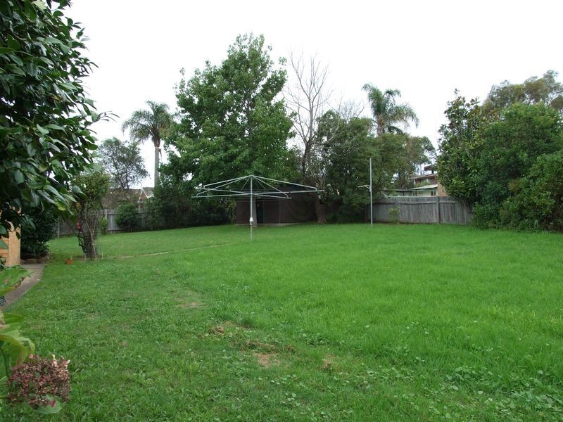 88 Lynjohn Drive, Bega NSW 2550