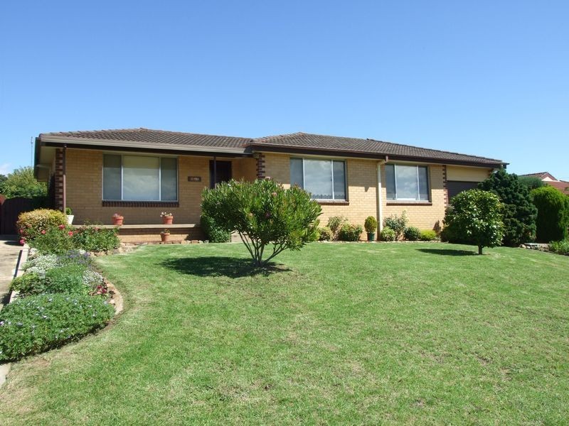 98 Lynjohn Drive, Bega NSW 2550