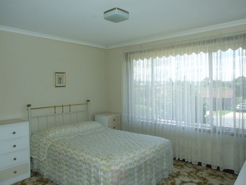 98 Lynjohn Drive, Bega NSW 2550