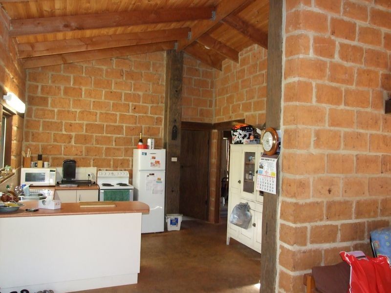 425 Reedy Swamp Road, Tarraganda NSW 2550