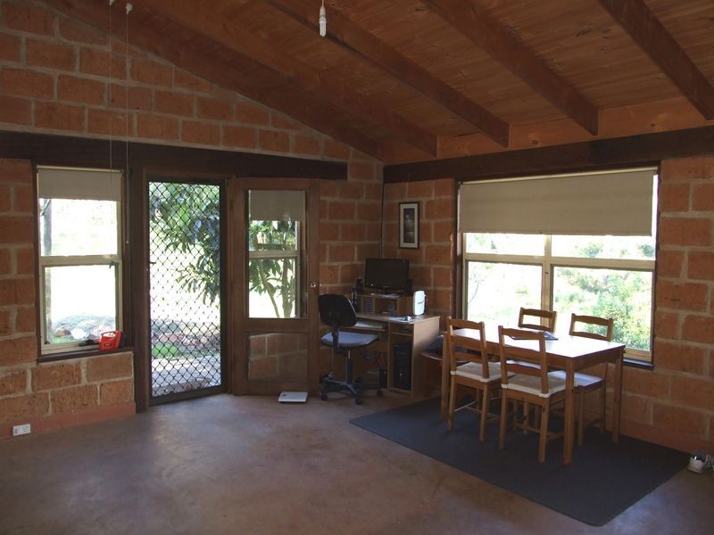 425 Reedy Swamp Road, Tarraganda NSW 2550