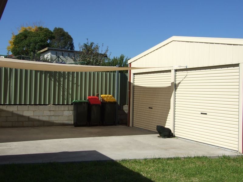 1 Watson Street, Bega NSW 2550