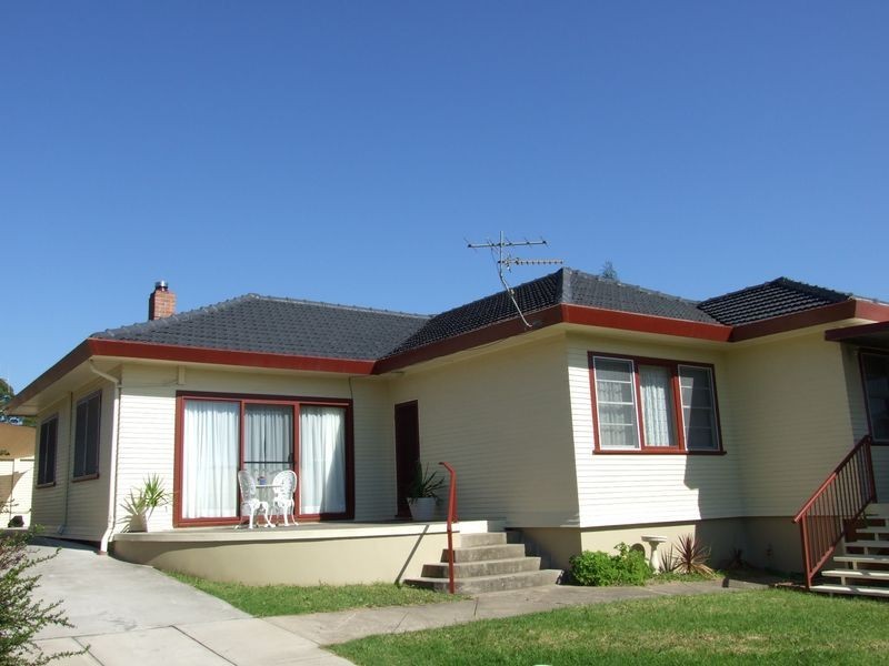 1 Watson Street, Bega NSW 2550