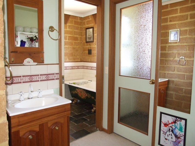 55 Finucanes Lane, Bega NSW 2550