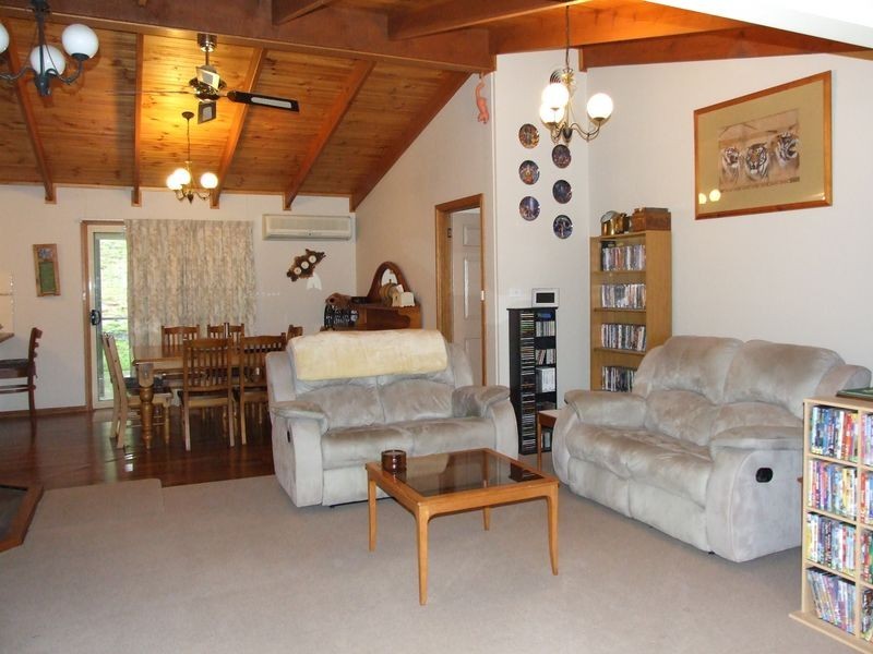 52 Grosses Creek Road, Bega NSW 2550