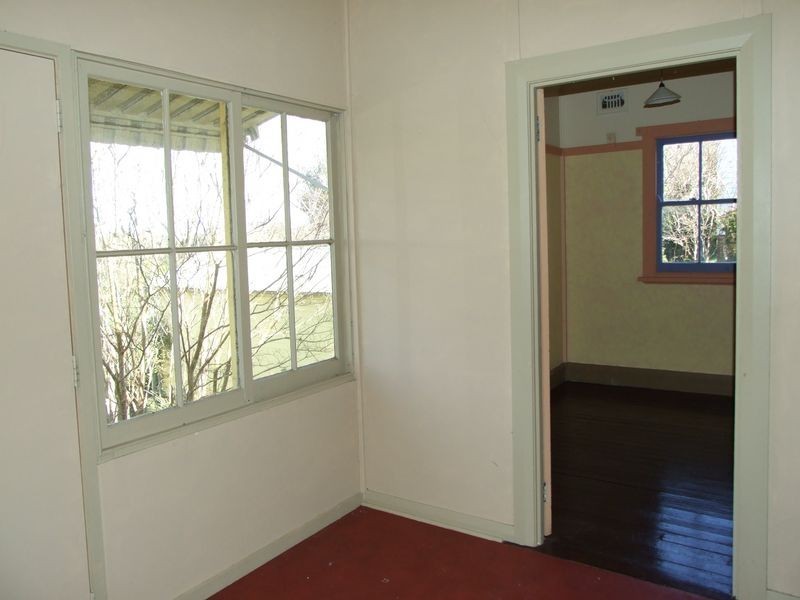 24 Belmore Street, Bega NSW 2550