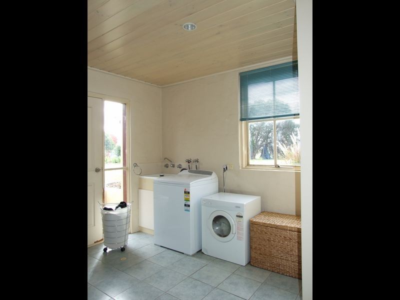 87 Max Slater Drive, Bega NSW 2550