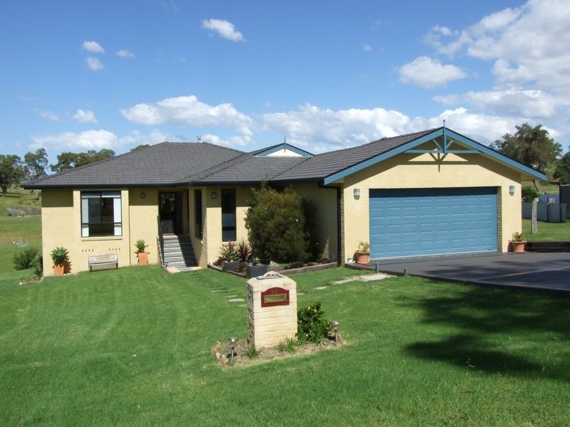 50 Lynjohn Drive, Bega NSW 2550