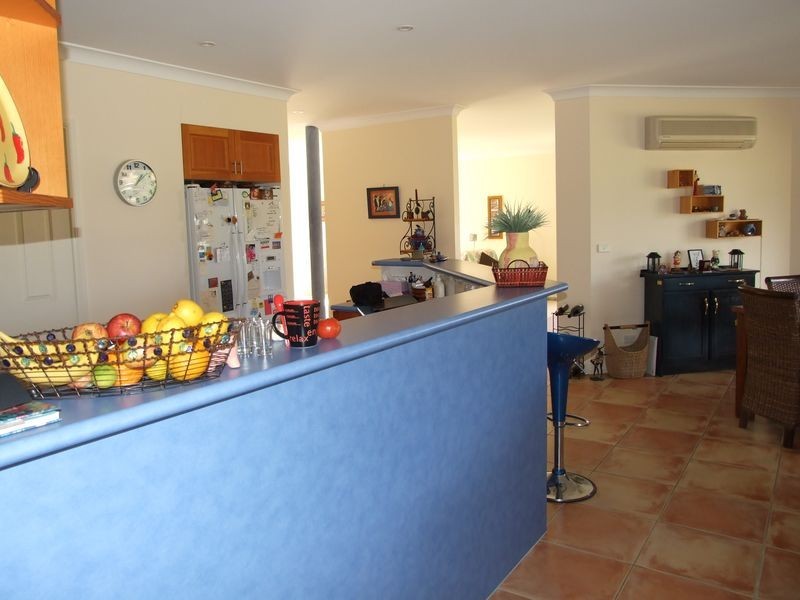 50 Lynjohn Drive, Bega NSW 2550