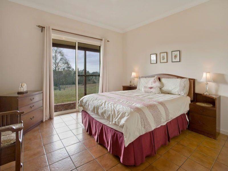 27 Blackrange Road, Bega NSW 2550