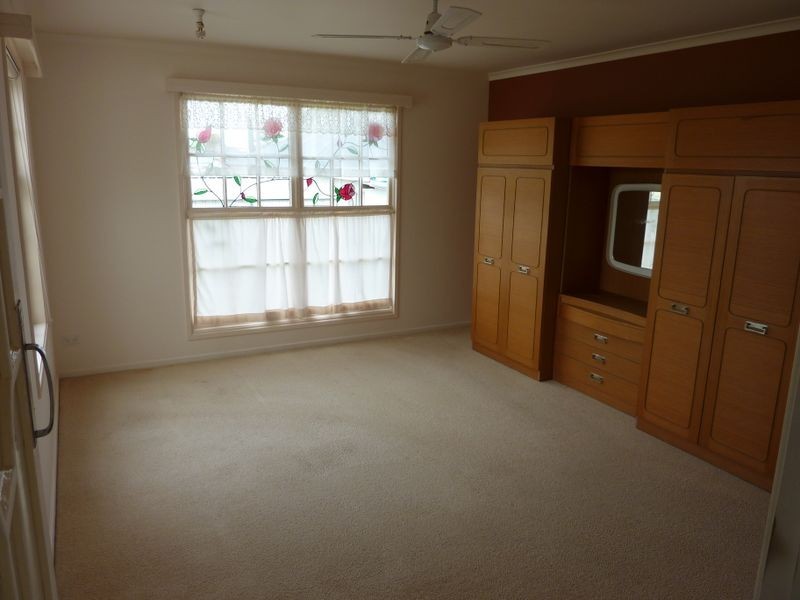 12 Norman Avenue, Bega NSW 2550