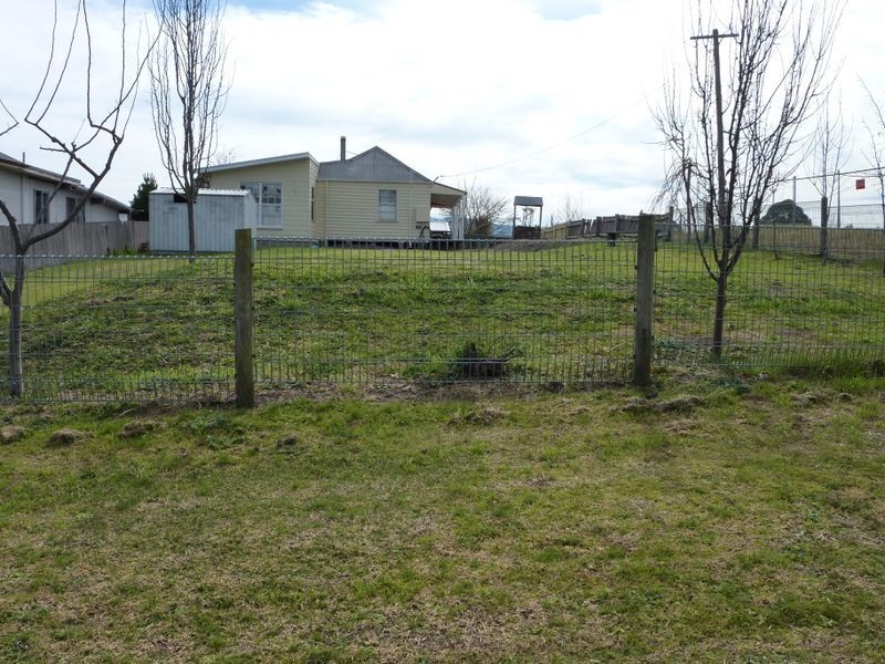 12 Norman Avenue, Bega NSW 2550