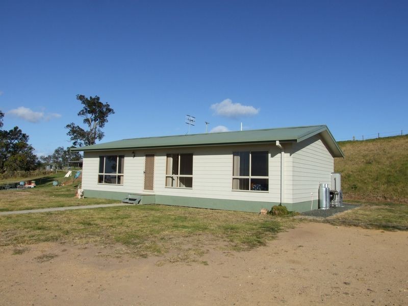32 Peak Hill Road, Bega NSW 2550