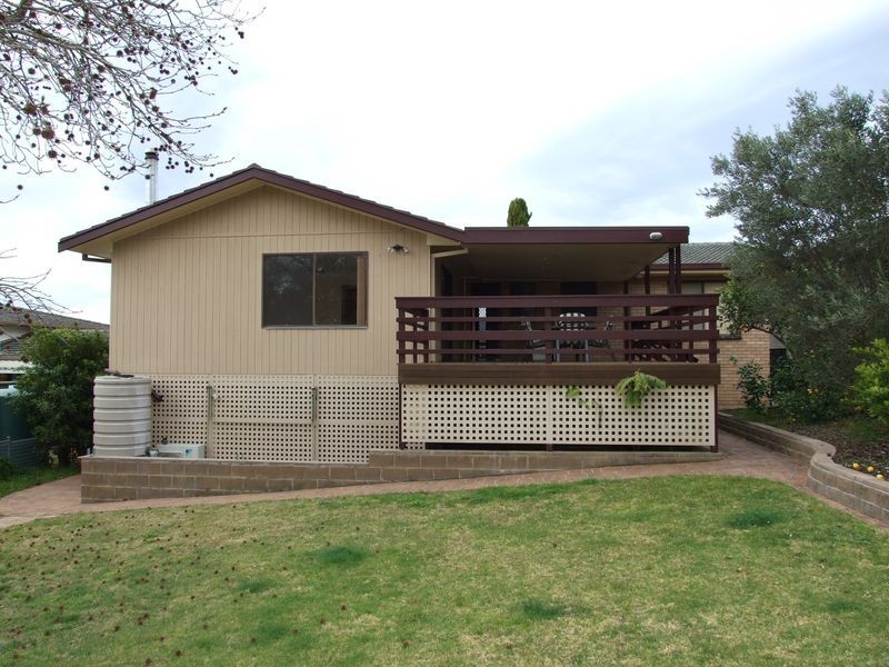 7 Glebe Avenue, Bega NSW 2550