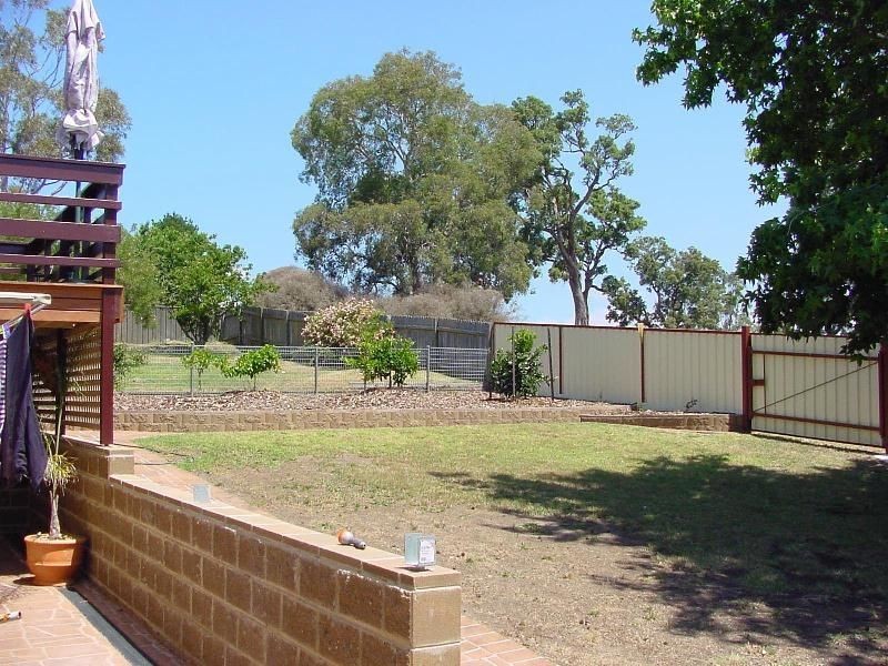 7 Glebe Avenue, Bega NSW 2550