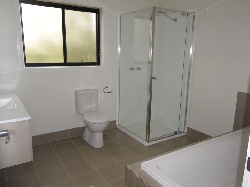 8 Thawa Place, Bega NSW 2550