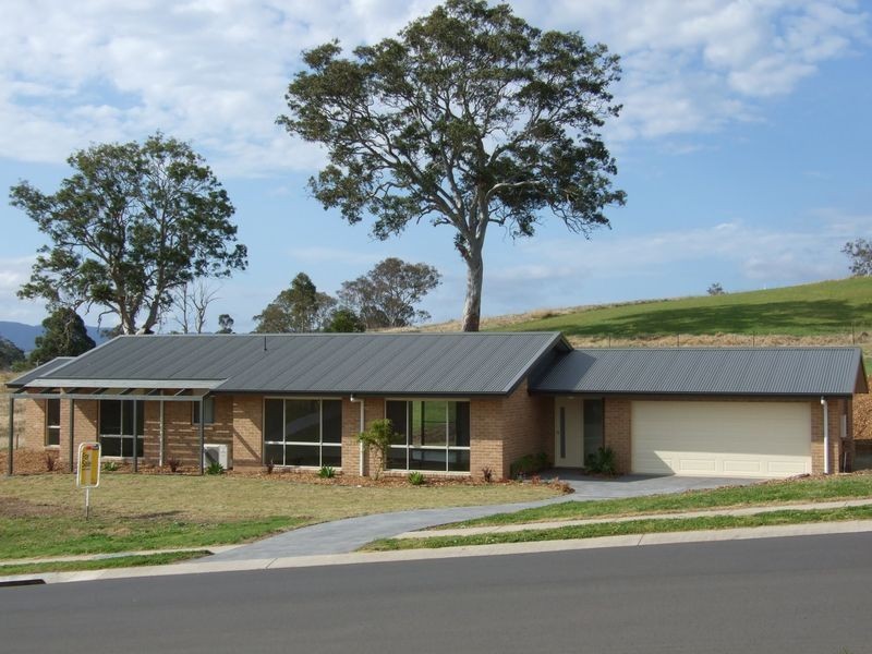 70 Glen Mia Drive, Bega NSW 2550