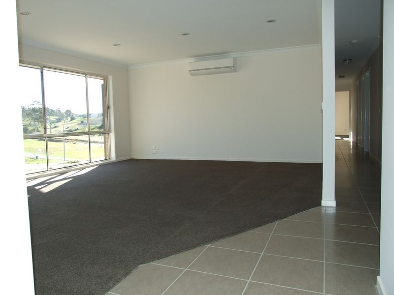 70 Glen Mia Drive, Bega NSW 2550