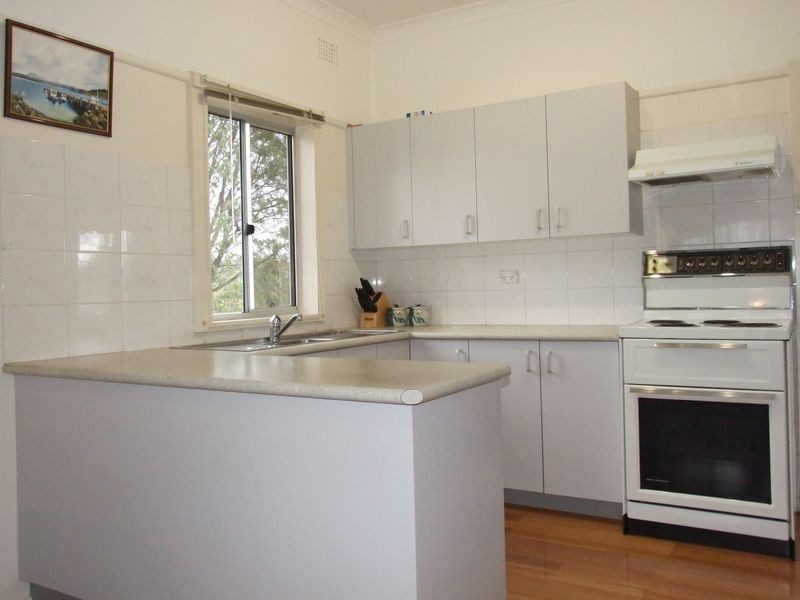 3 Blomfield Avenue, Bega NSW 2550
