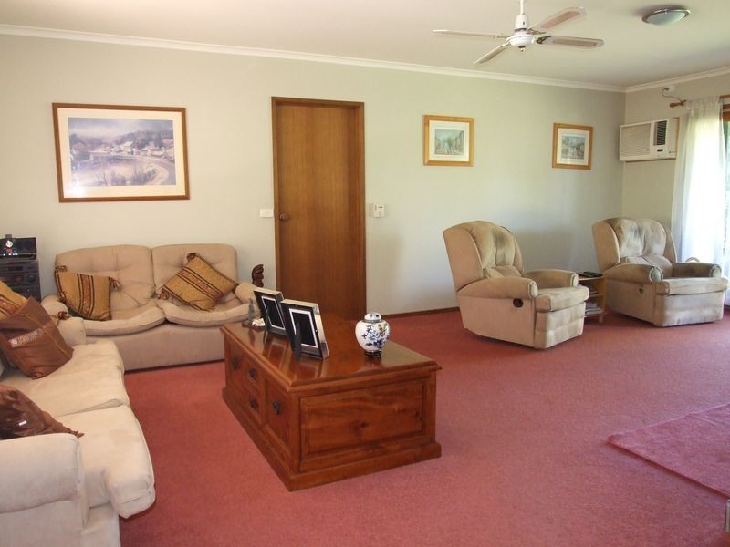 10 Ticehurst Close, Bega NSW 2550