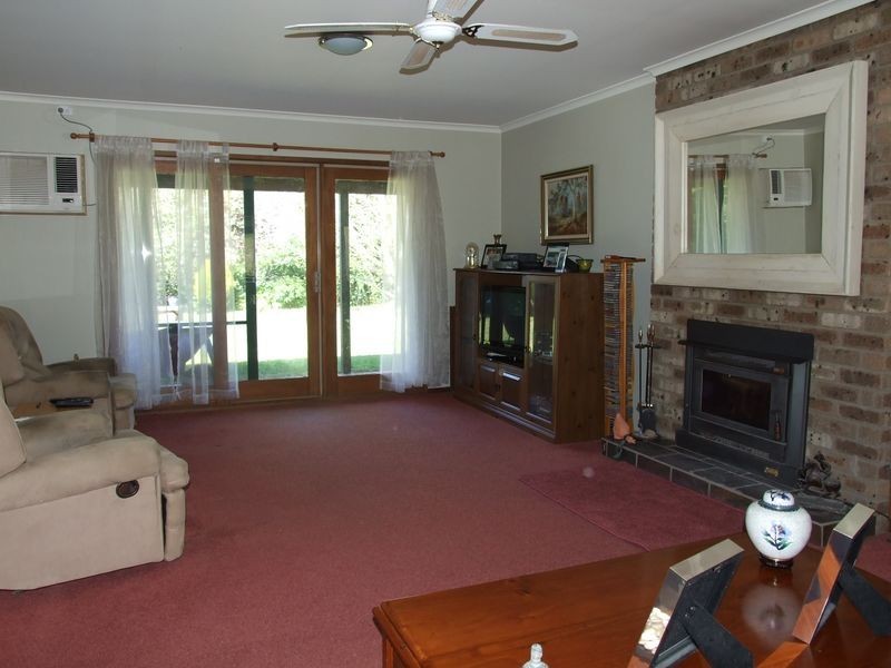 10 Ticehurst Close, Bega NSW 2550