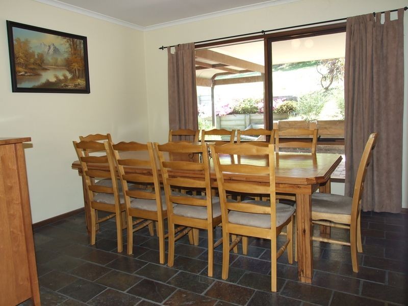 10 Ticehurst Close, Bega NSW 2550