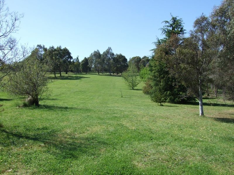 10 Ticehurst Close, Bega NSW 2550