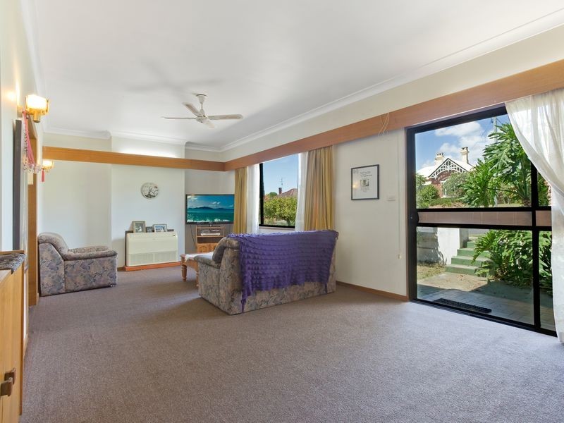 37 Carp Street, Bega NSW 2550