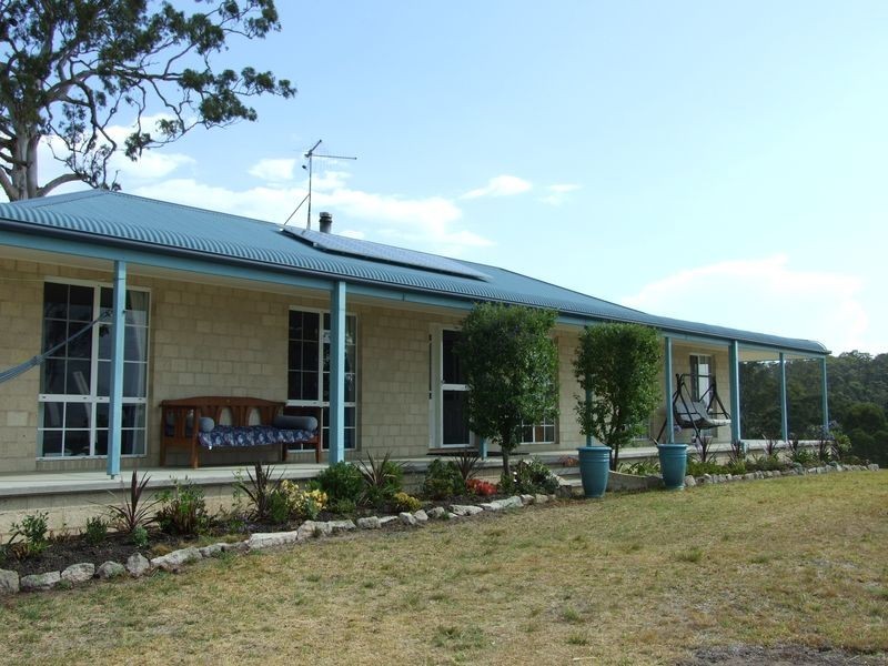 25 Dellril Drive, Bega NSW 2550