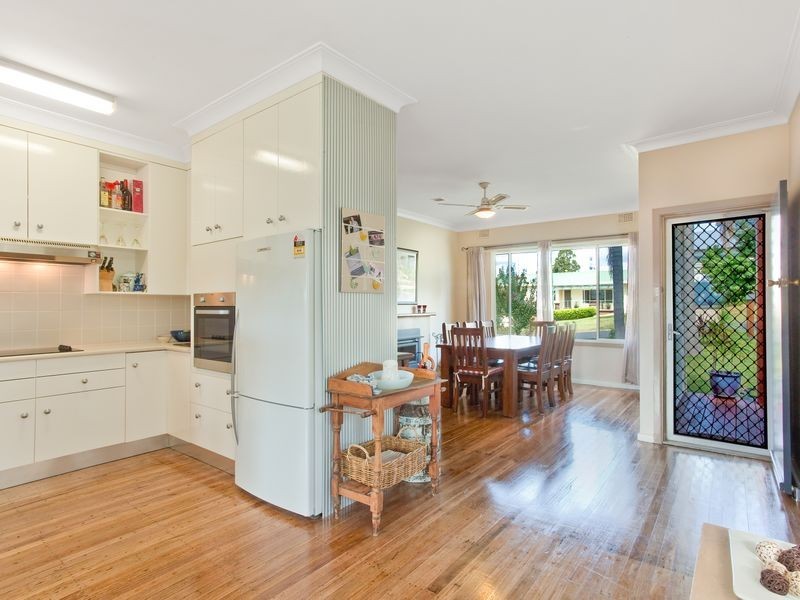 24 Gordon Street, Bega NSW 2550