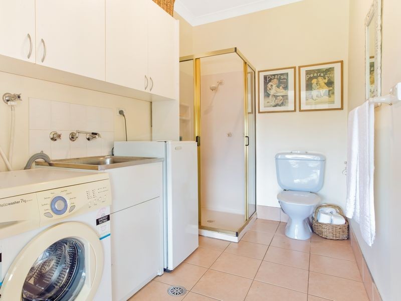 24 Gordon Street, Bega NSW 2550