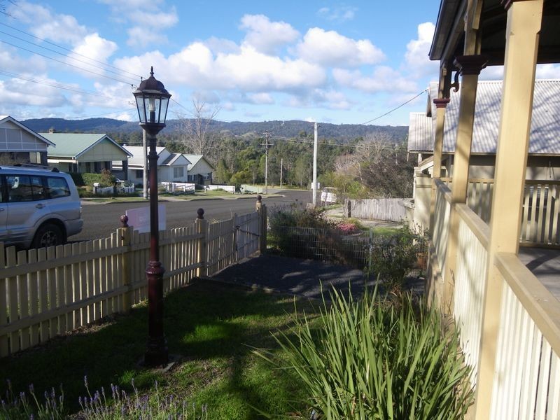 10 Bega Street, Bega NSW 2550