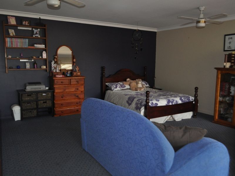 9 Eleanora Close, Wolumla NSW 2550