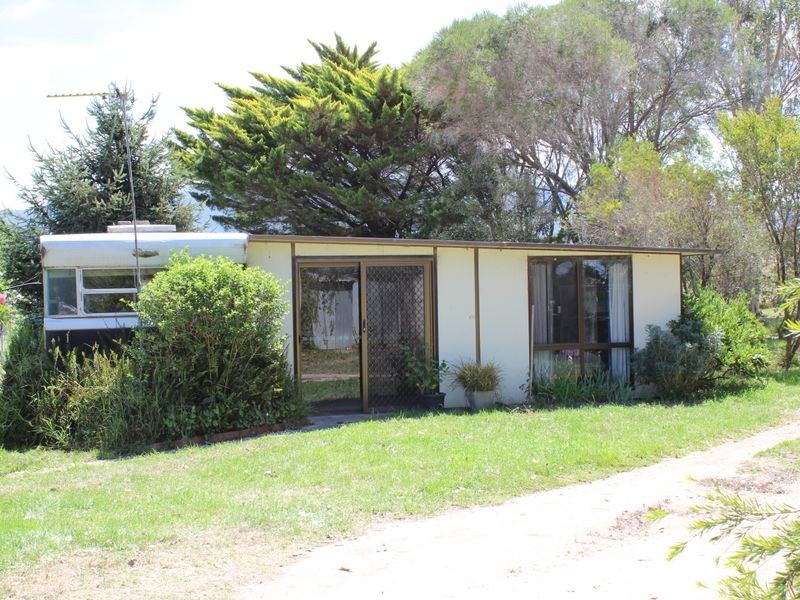 15 Quinlans Road, Quaama NSW 2550