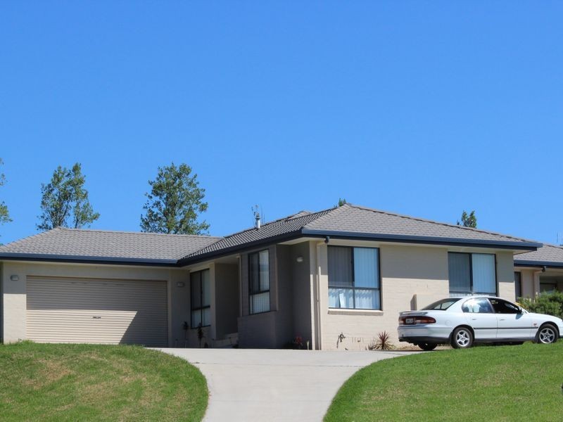 6 Denison Close, Bega NSW 2550