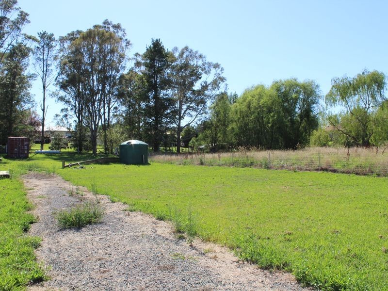 11 Tarlinton Street, Cobargo NSW 2550