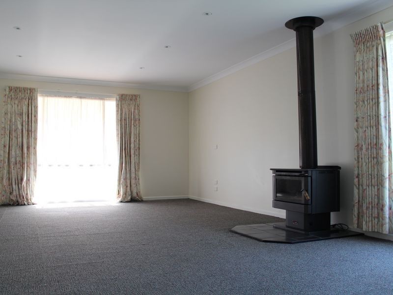 28 Rawlinson Street, Bega NSW 2550