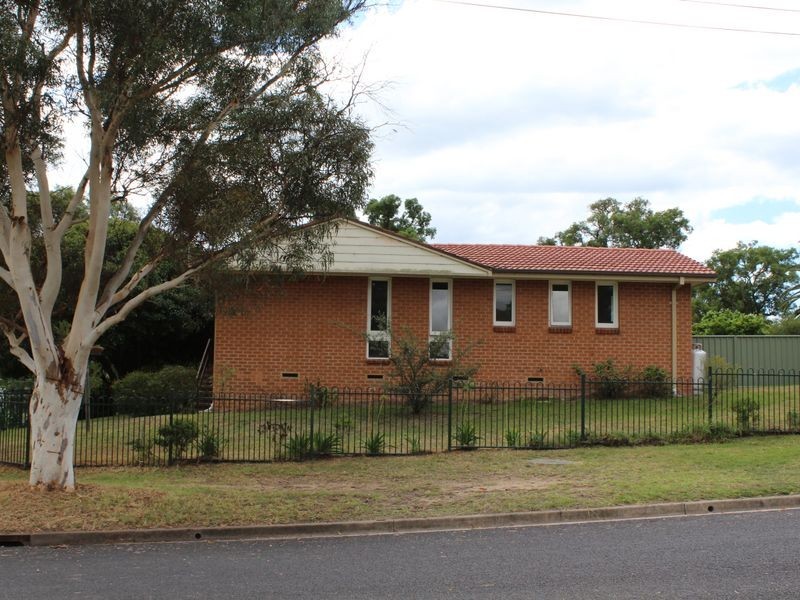 106 East Street, Bega NSW 2550