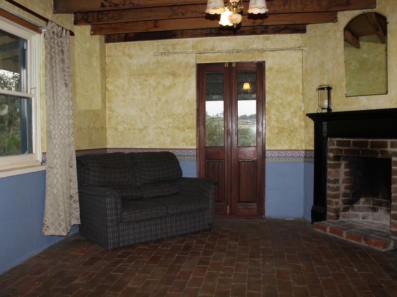 27 Mecklenberg Street, Bega NSW 2550