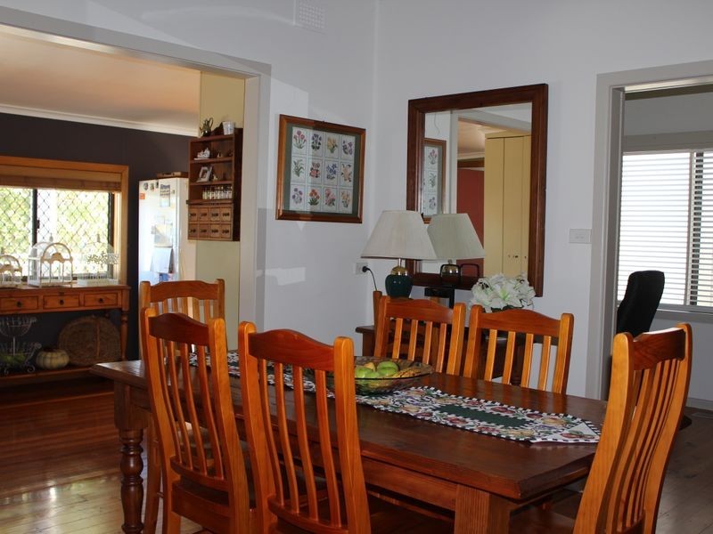 43 Eden Street, Bega NSW 2550