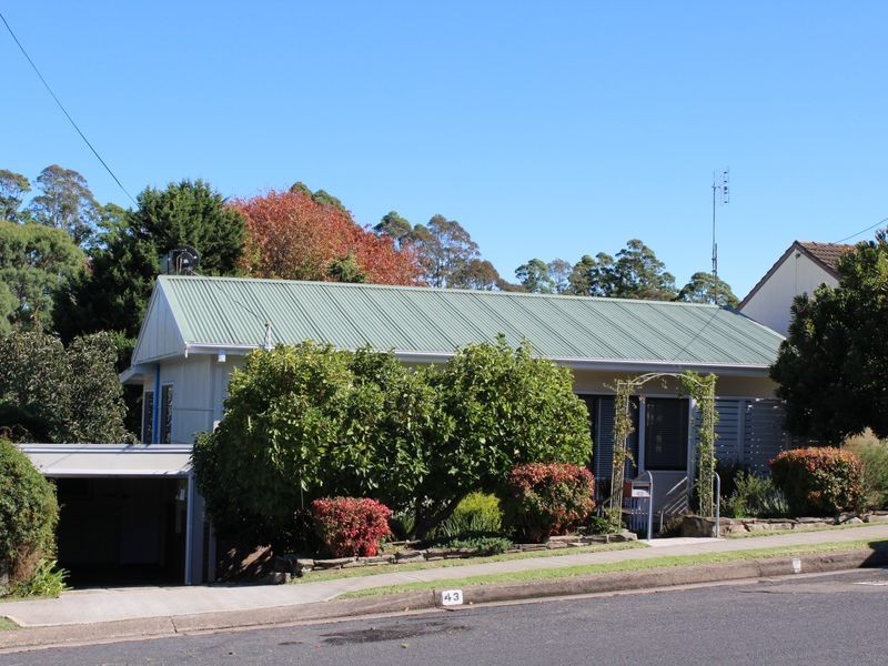 43 Eden Street, Bega NSW 2550