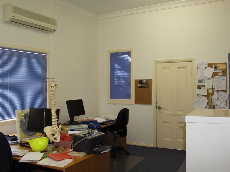 50 Parker Street, Bega NSW 2550