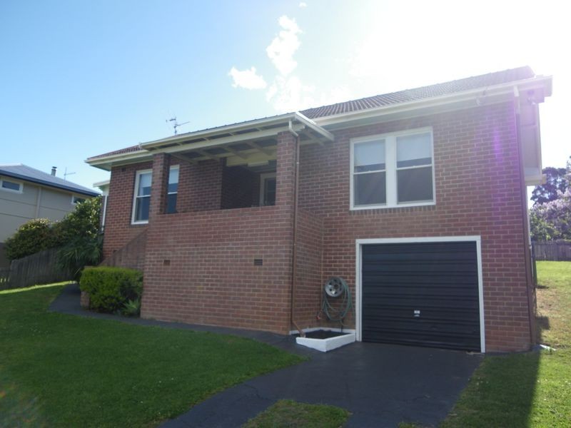 11 Dowling Street, Bega NSW 2550