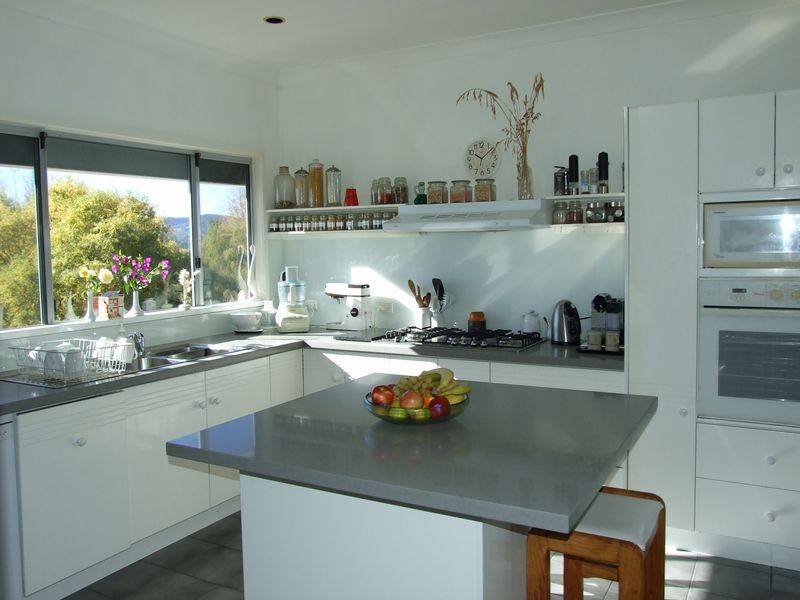 33 Parrabel Street, Bega NSW 2550